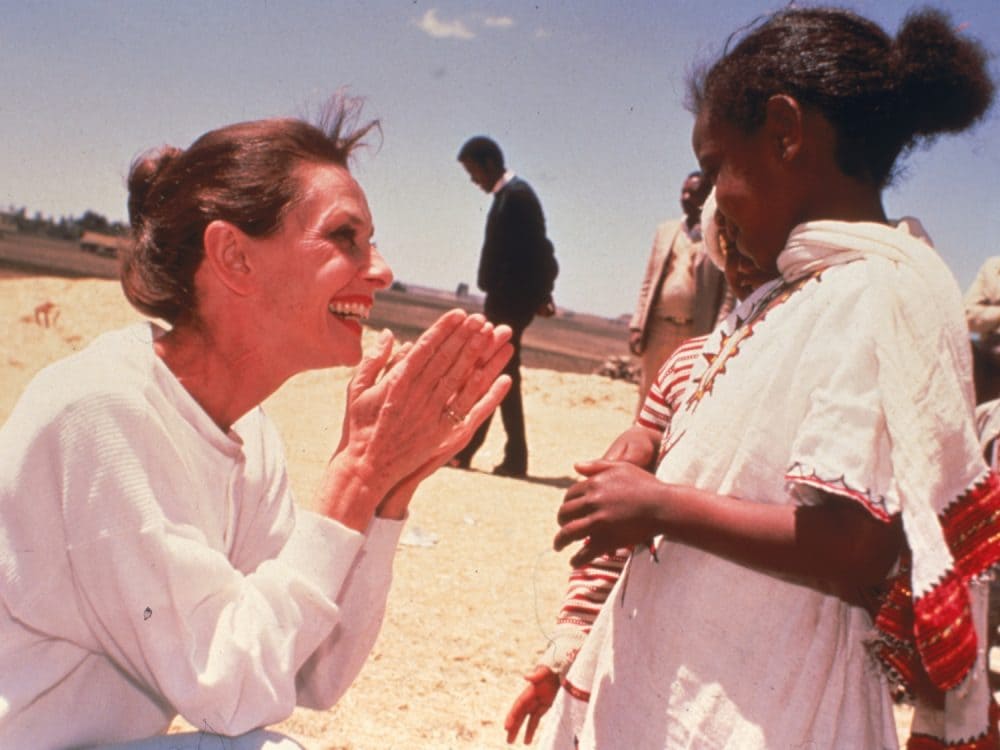 Audrey Hepburn ha dedicato la sua vita al volontariato come ambasciatrice Unicef