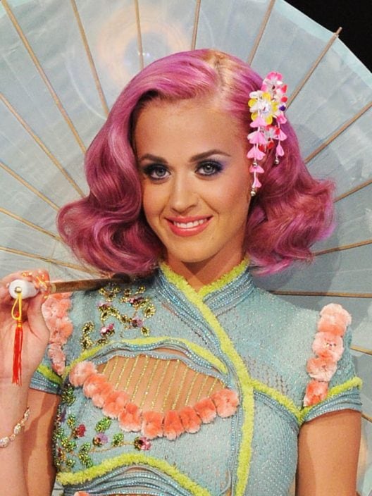 Katy Perry, tornado di talento, ironia e bellezza: i suoi look più belli (e creativi) in assoluto