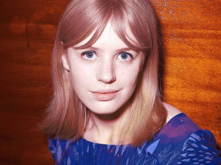 la cantante Marianne Faithfull