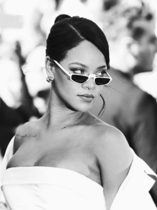 Rihanna una vera eroina…di stile! Ecco i suoi look più iconici di sempre