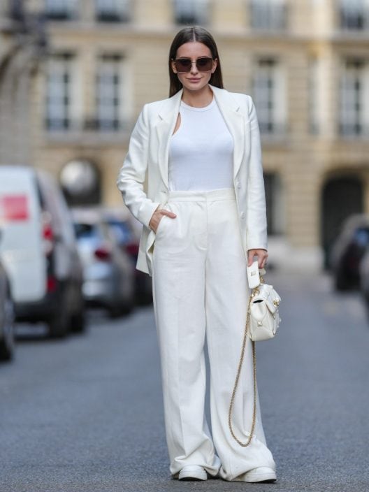 Total white: 10 inspo-look per la primavera