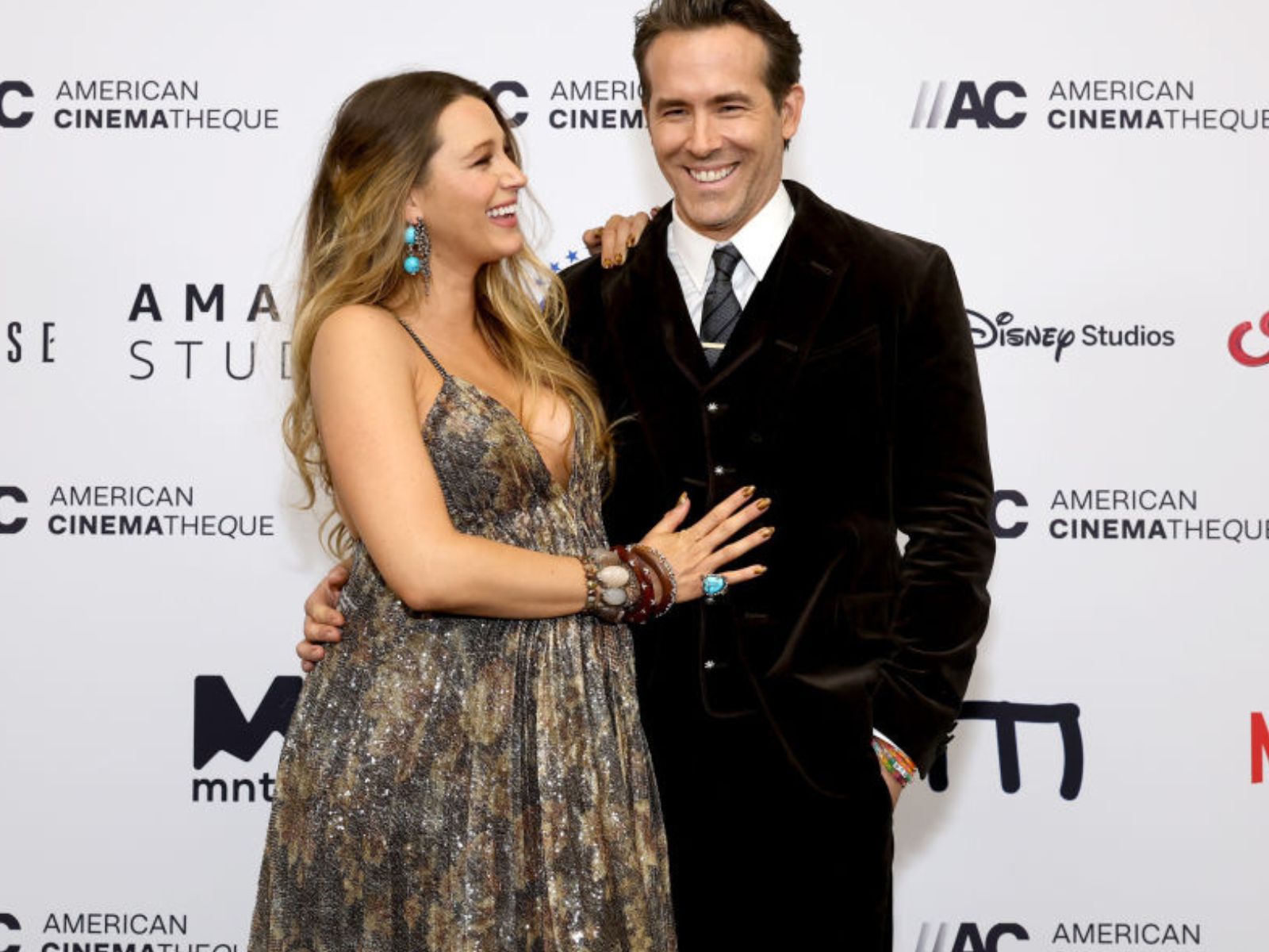 Luminoso, morbido, sexy: che incanto l’abito di Blake Lively all’American Cinematheque Awards