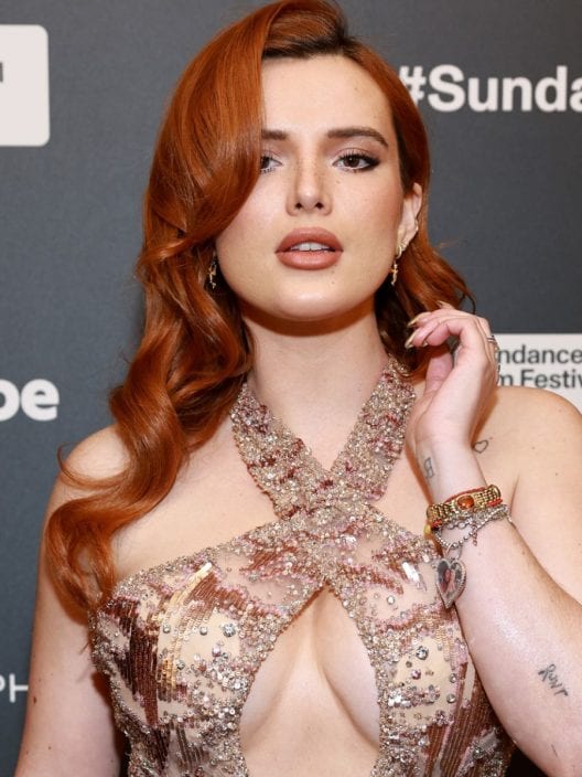 Sensuale e luminosa: Bella Thorne risplende sul red carpet del Sundance Film Festival