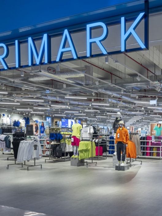 Taglio del nastro per Primark che approda alle porte di Venezia con un nuovo store. E noi ci siamo stat*