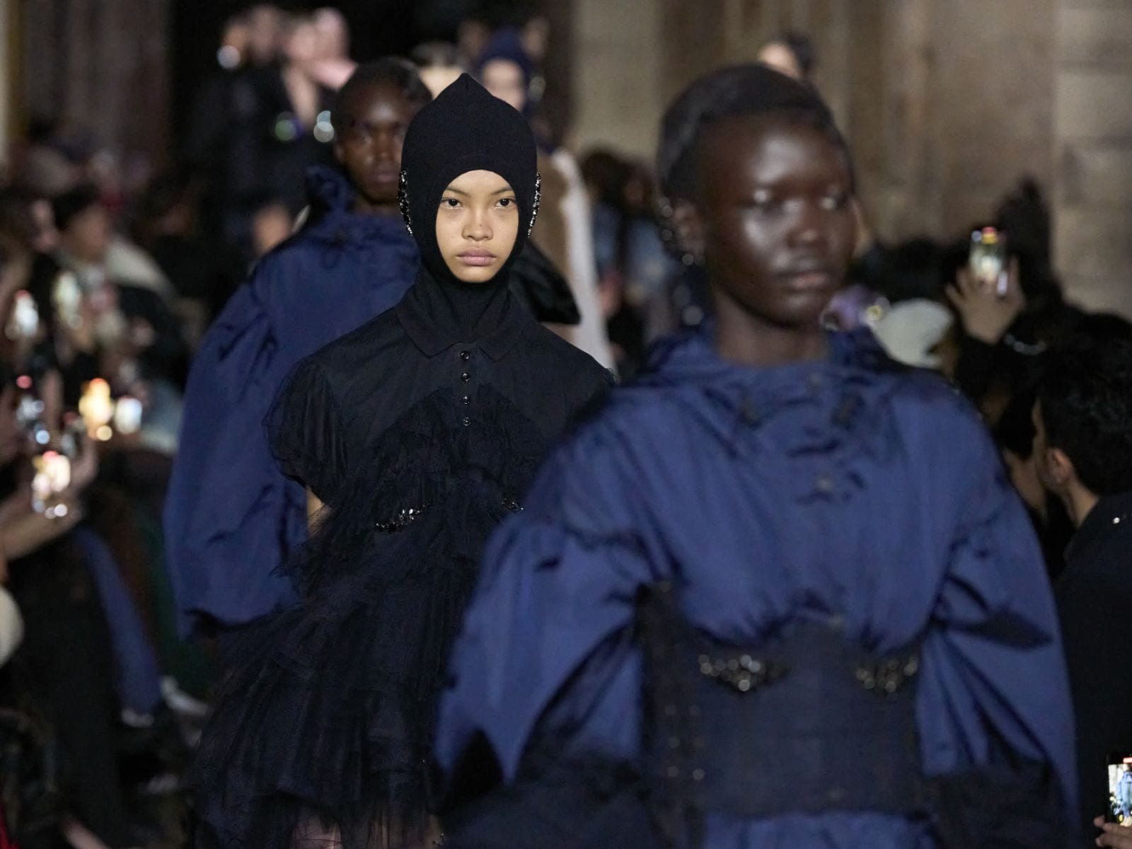 London Fashion Week AI 2024: il recap delle sfilate più belle