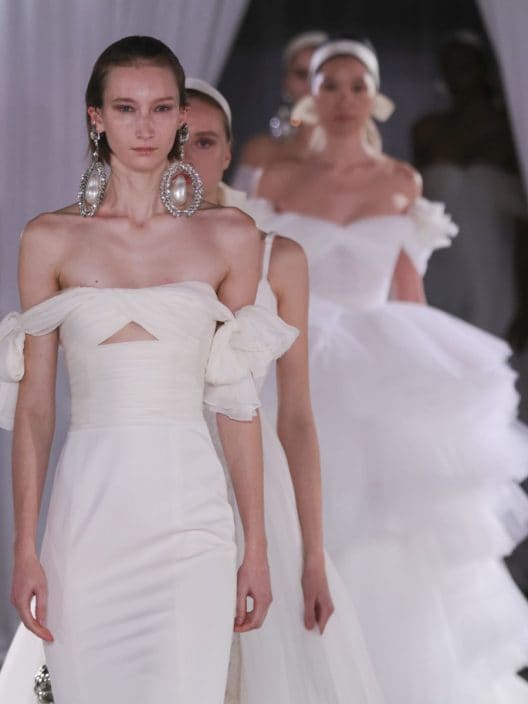 Abiti da sposa 2025: le tendenze dalla Barcelona Bridal Fashion Week