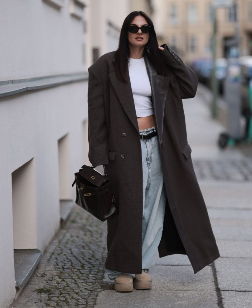 Jeans baggy + top cropped + maxi coat