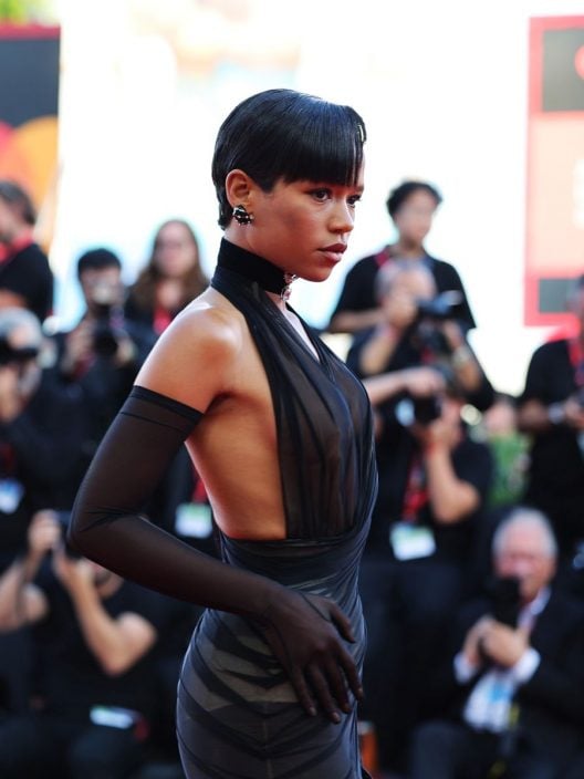 Festival di Venezia 2024: i migliori look delle star sul red carpet day-by-day